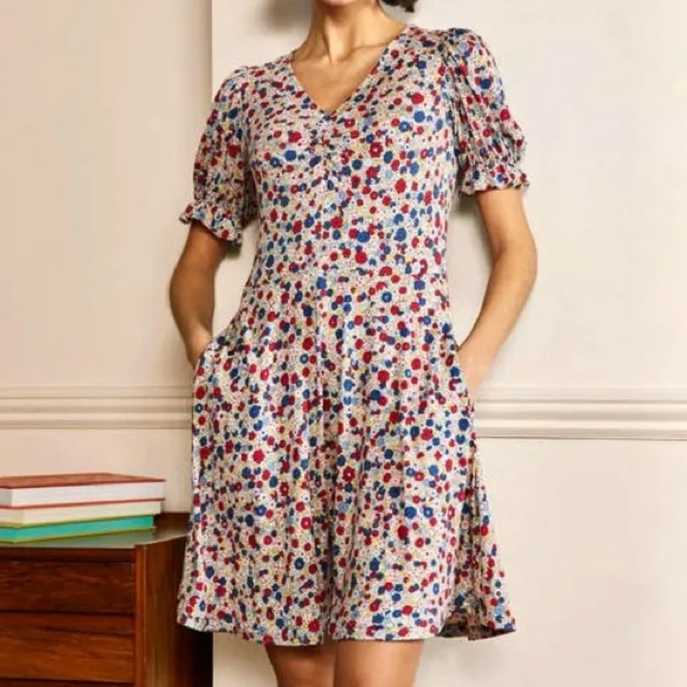 Boden V-Neck Jersey Dress Women’s Size 16 Riviera Blue Floral Stretch Knit Retro - Picture 1 of 12